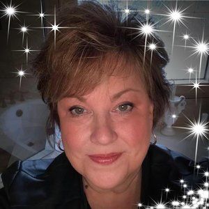 Meet your Posher, Bobbi